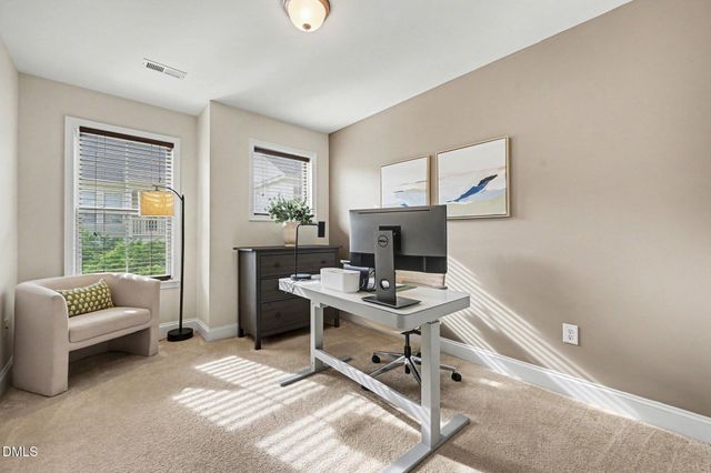 517 Village Loop Drive, Apex, NC 27502