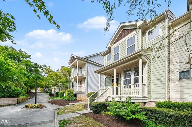 517 Village Loop Drive, Apex, NC 27502