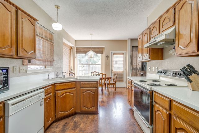 7425 Arcadia Trail, Fort Worth, TX 76137
