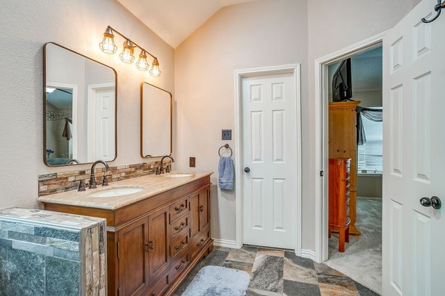 7425 Arcadia Trail, Fort Worth, TX 76137