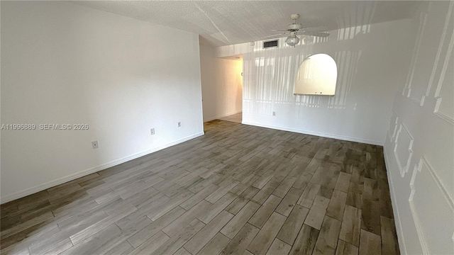 711 N Pine Island Rd 211, Plantation, FL 33324