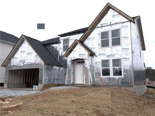 737 Crystal Lake Parkway, Hoschton, GA 30548