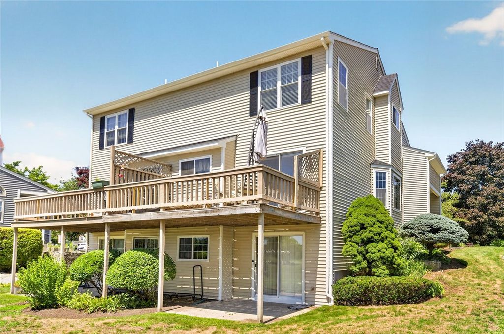30 Nipmuc Trail A, North Providence, RI 02904