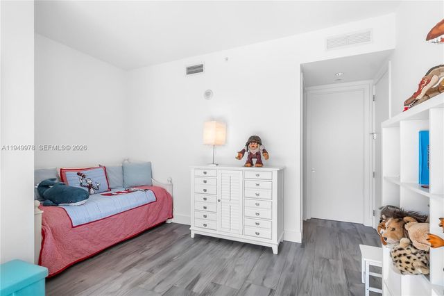 10201 Collins Avenue 605, Bal Harbour, FL 33154