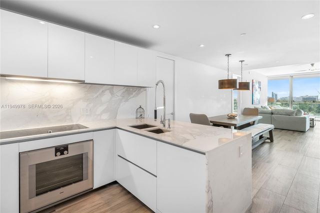 10201 Collins Avenue 605, Bal Harbour, FL 33154