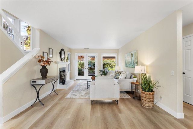 608 Centre Court, Alameda, CA 94502