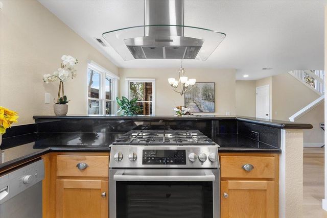 608 Centre Court, Alameda, CA 94502