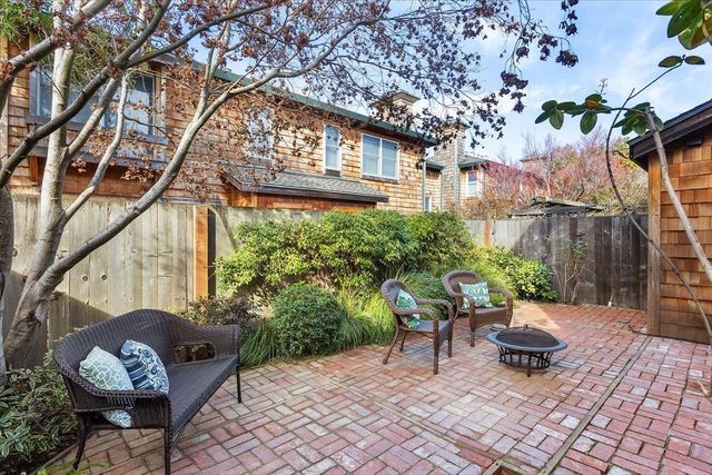 608 Centre Court, Alameda, CA 94502