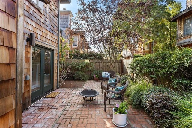 608 Centre Court, Alameda, CA 94502