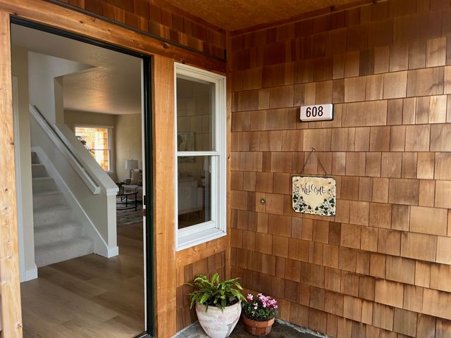 608 Centre Court, Alameda, CA 94502