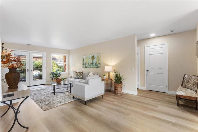 608 Centre Court, Alameda, CA 94502