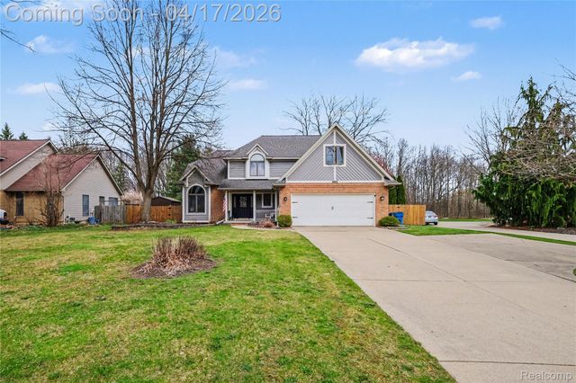 2228 Lost Creek Drive, Clayton Charter Township, MI 48433