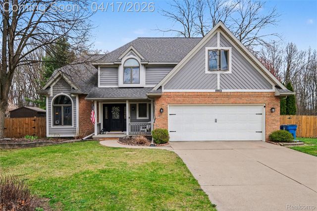 2228 Lost Creek Drive, Clayton Charter Township, MI 48433
