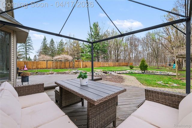 2228 Lost Creek Drive, Clayton Charter Township, MI 48433