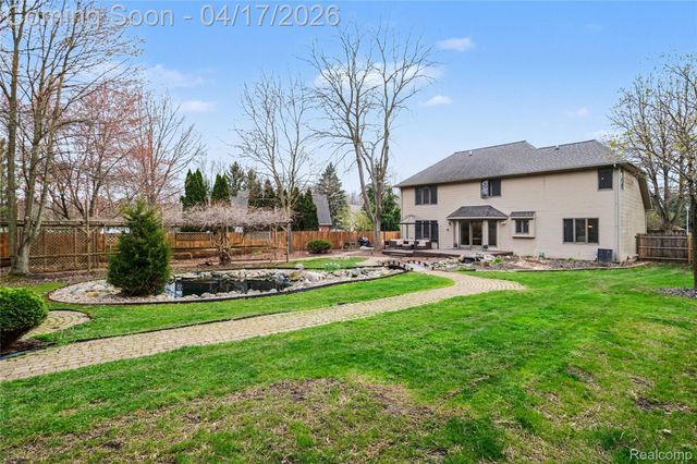 2228 Lost Creek Drive, Clayton Charter Township, MI 48433