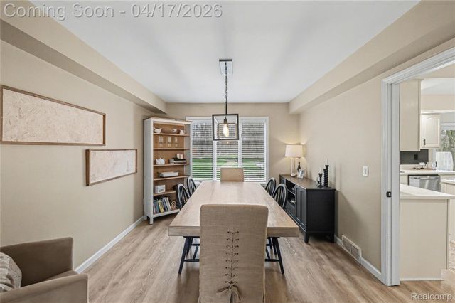 2228 Lost Creek Drive, Clayton Charter Township, MI 48433