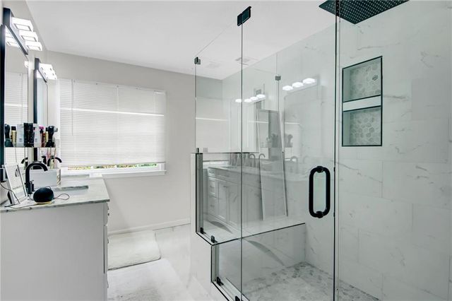 2710 Abbottswell Drive, Alpharetta, GA 30022