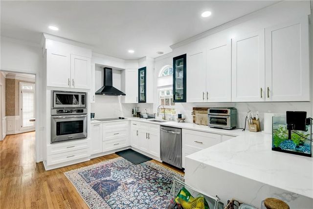 2710 Abbottswell Drive, Alpharetta, GA 30022