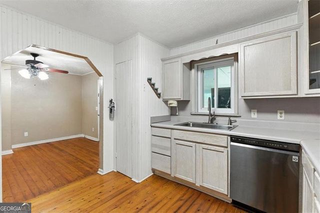5725 MACEDIN Drive, Douglasville, GA 30135