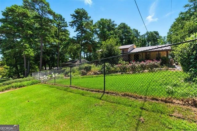 5725 MACEDIN Drive, Douglasville, GA 30135
