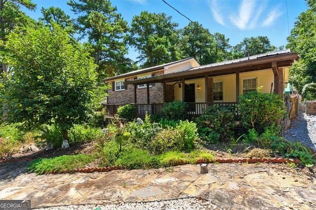 5725 MACEDIN Drive, Douglasville, GA 30135