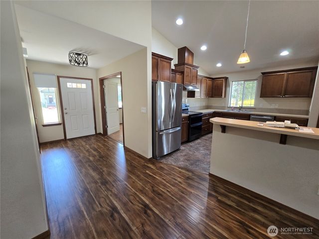21 E Tall Timber Ln, Shelton, WA 98584