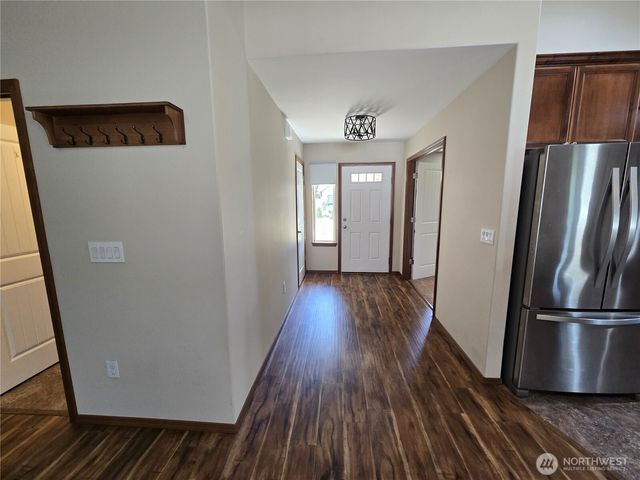 21 E Tall Timber Ln, Shelton, WA 98584