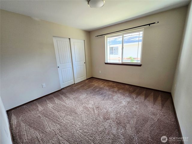 21 E Tall Timber Ln, Shelton, WA 98584