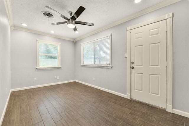 1125 Grace Street, Deer Park, TX 77536