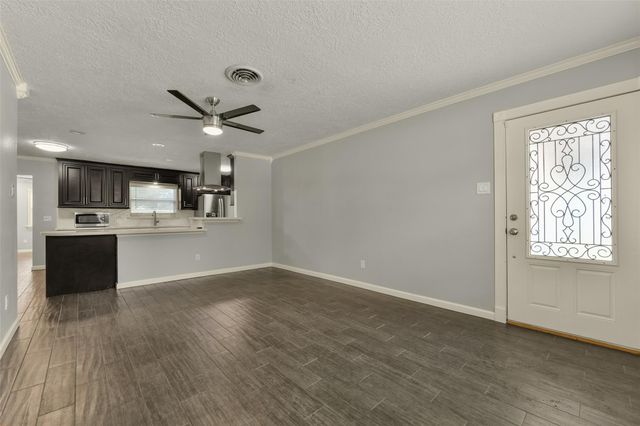 1125 Grace Street, Deer Park, TX 77536