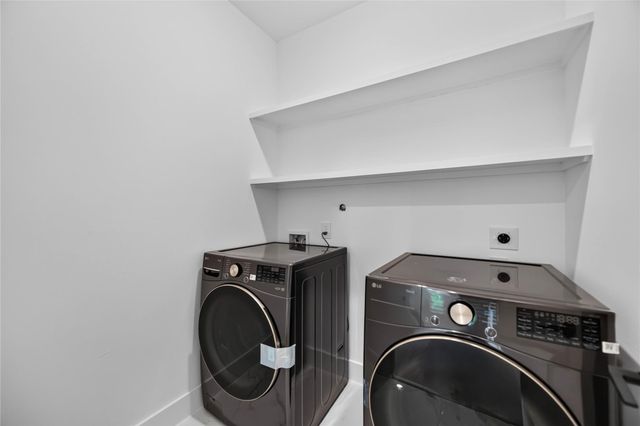 316 Walthall A, Houston, TX 77022