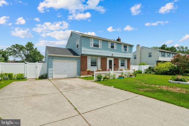 242 HENDRICKSON AVE, Beverly, NJ 08010