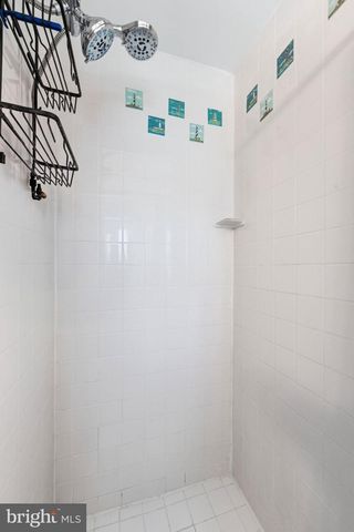 242 HENDRICKSON AVE, Beverly, NJ 08010