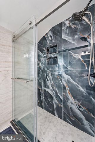 242 HENDRICKSON AVE, Beverly, NJ 08010