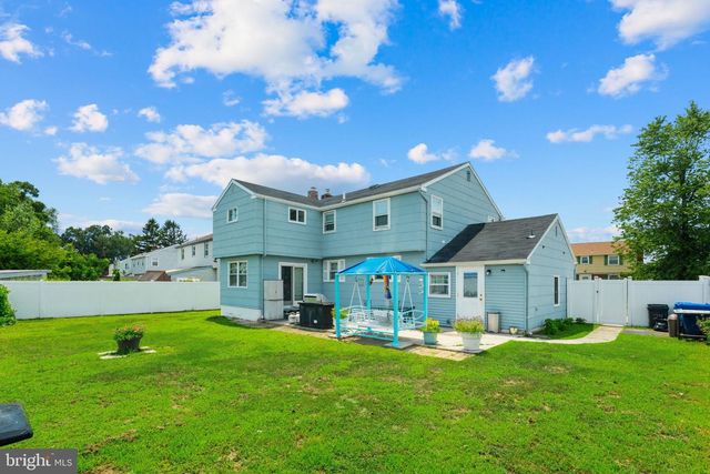 242 HENDRICKSON AVE, Beverly, NJ 08010