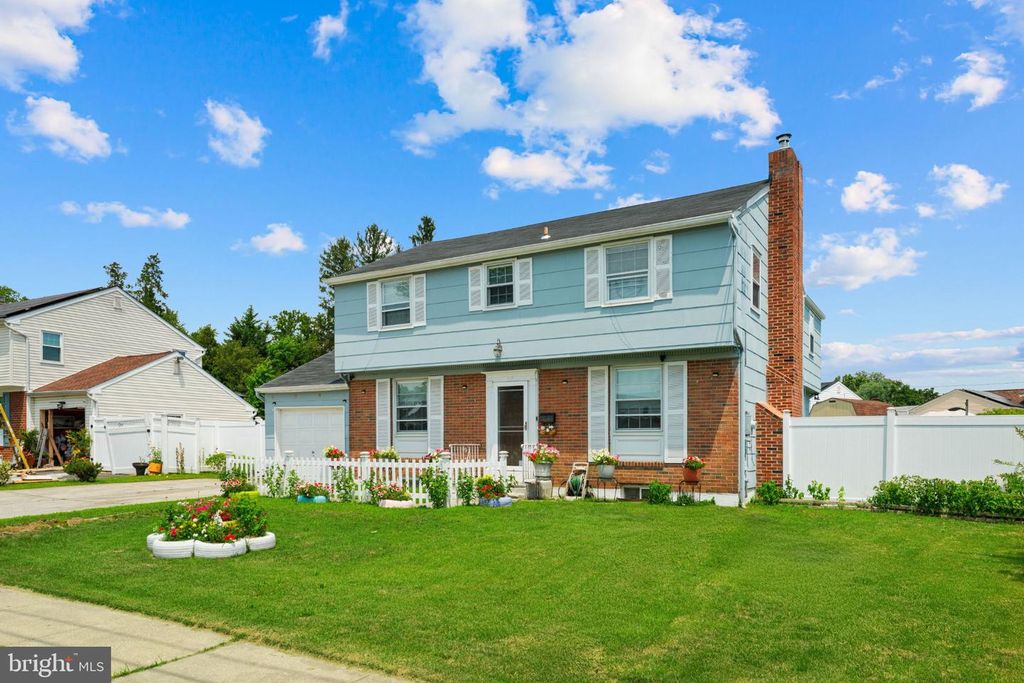 242 HENDRICKSON AVE, Beverly, NJ 08010
