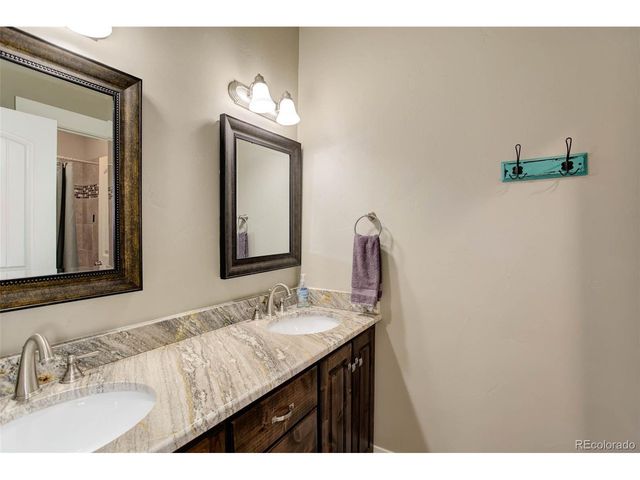 45425 Wolf Creek Dr, Bennett, CO 80102