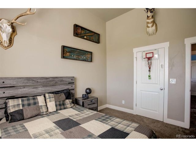 45425 Wolf Creek Dr, Bennett, CO 80102