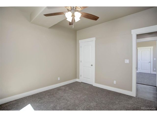 45425 Wolf Creek Dr, Bennett, CO 80102