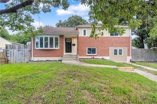 609 Raff RD, Virginia Beach, VA 23462