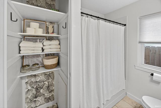 1345 E Victoria Street, South Bend, IN 46614