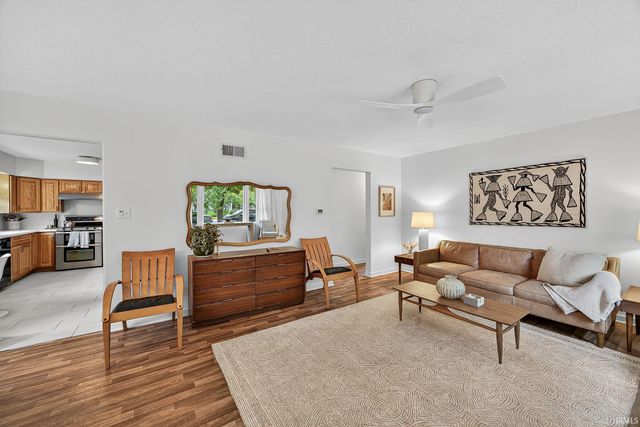 1345 E Victoria Street, South Bend, IN 46614