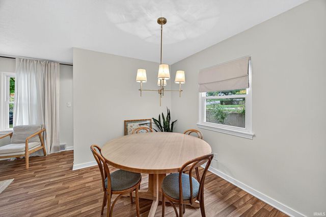 1345 E Victoria Street, South Bend, IN 46614