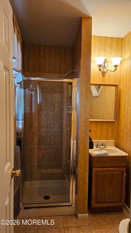 8 Beaumont Court, Toms River, NJ 08757