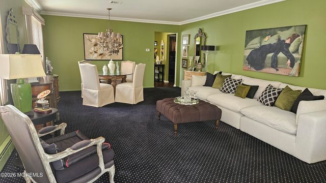 8 Beaumont Court, Toms River, NJ 08757