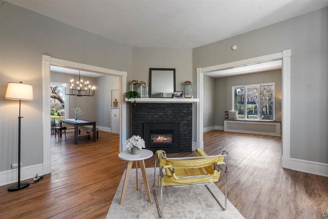 103 E 7th St, Superior, WI 54880