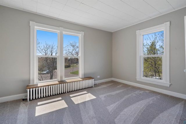 103 E 7th St, Superior, WI 54880
