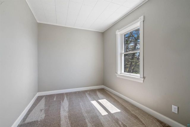103 E 7th St, Superior, WI 54880