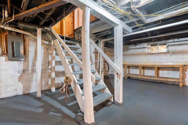 103 E 7th St, Superior, WI 54880