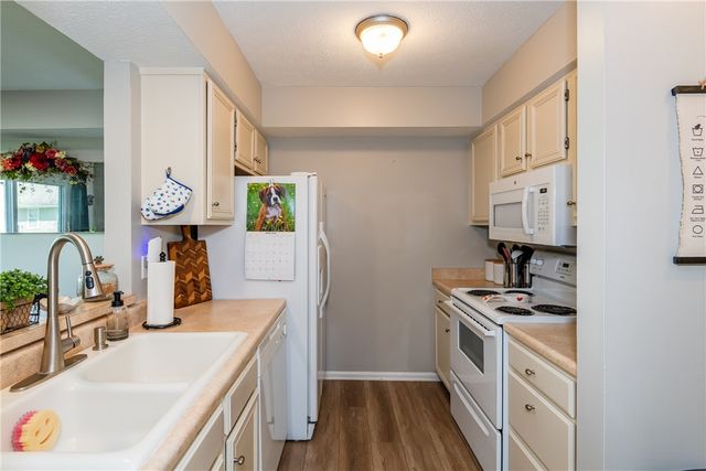 6884 Cedar Cove Drive, Centerville, OH 45459